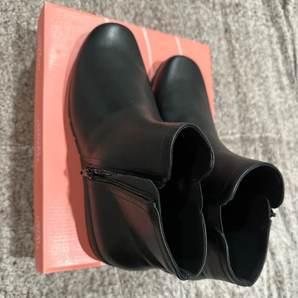 Brand new East Spirit boots - Picture 2 of 6